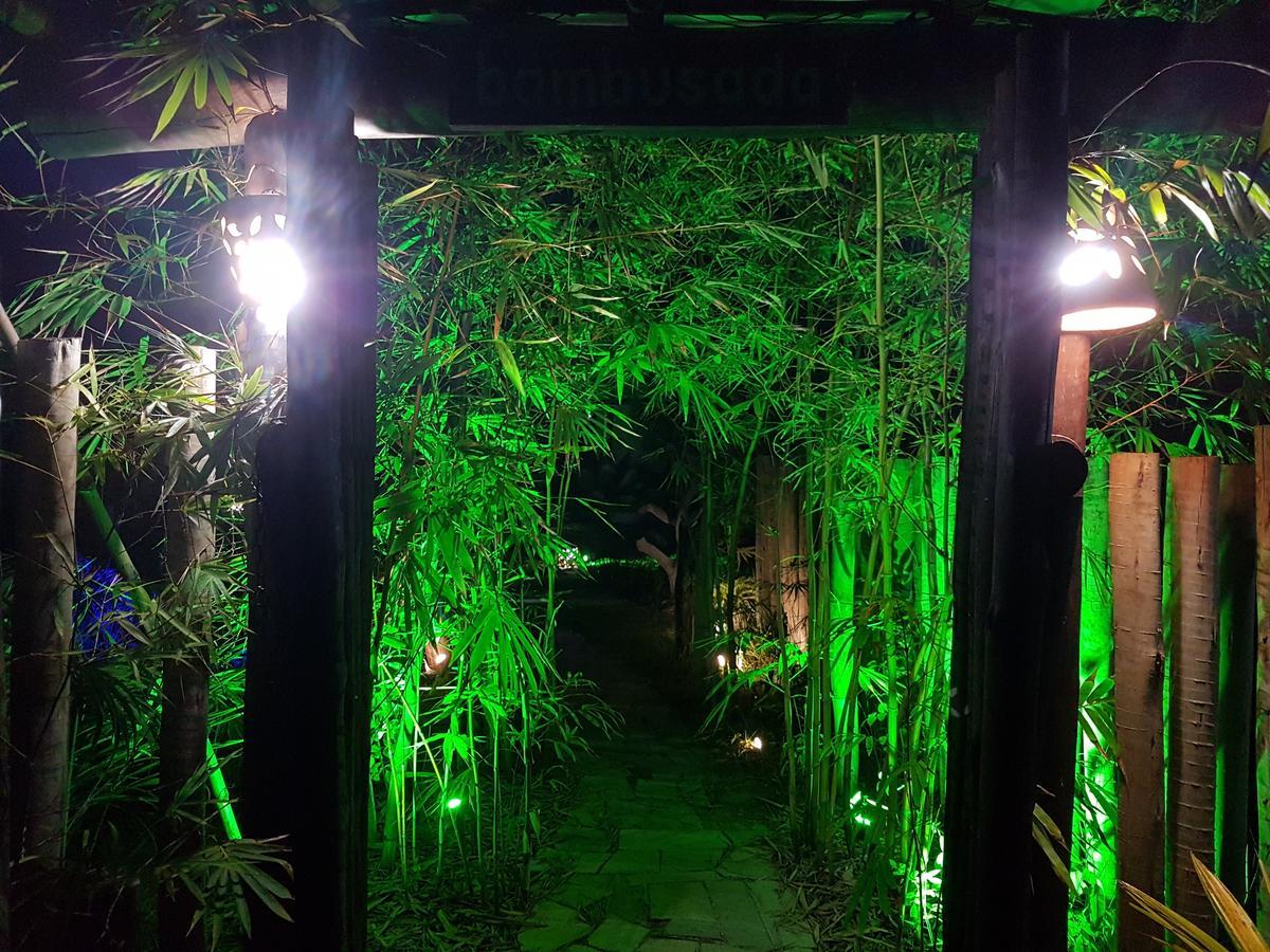 Bambusada Boutique Hotel カナヴィエイラス エクステリア 写真